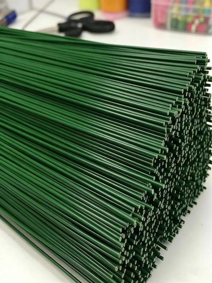 100Pcs Green Floral Stem Wire, Waterproof DIY Flower Making Accessories. Ideal For Handmade Crafts, Floral Arrangement And Wedding Bouquet. Perfect Decorative Supplies For Easter, Mother's Day, Christmas And Valentine's Day.
